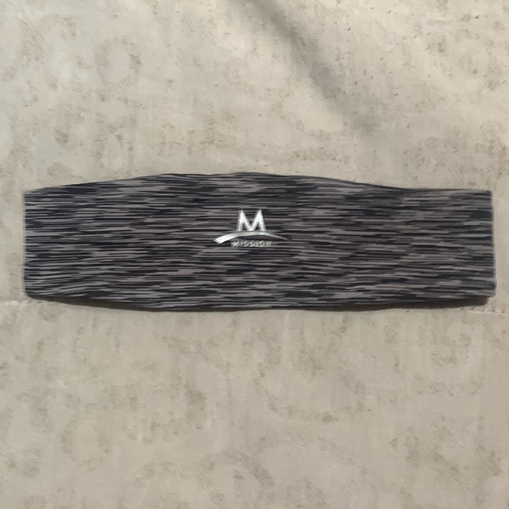 Women’s Mission headband, black and gray with endurance cool fabric